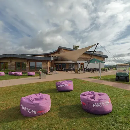 Grund Golf And 4*