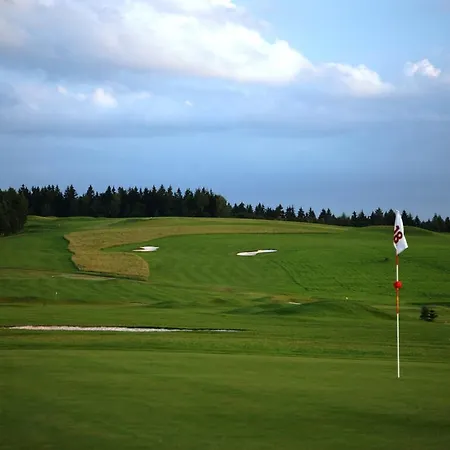 Grund Golf And Hotel 4*